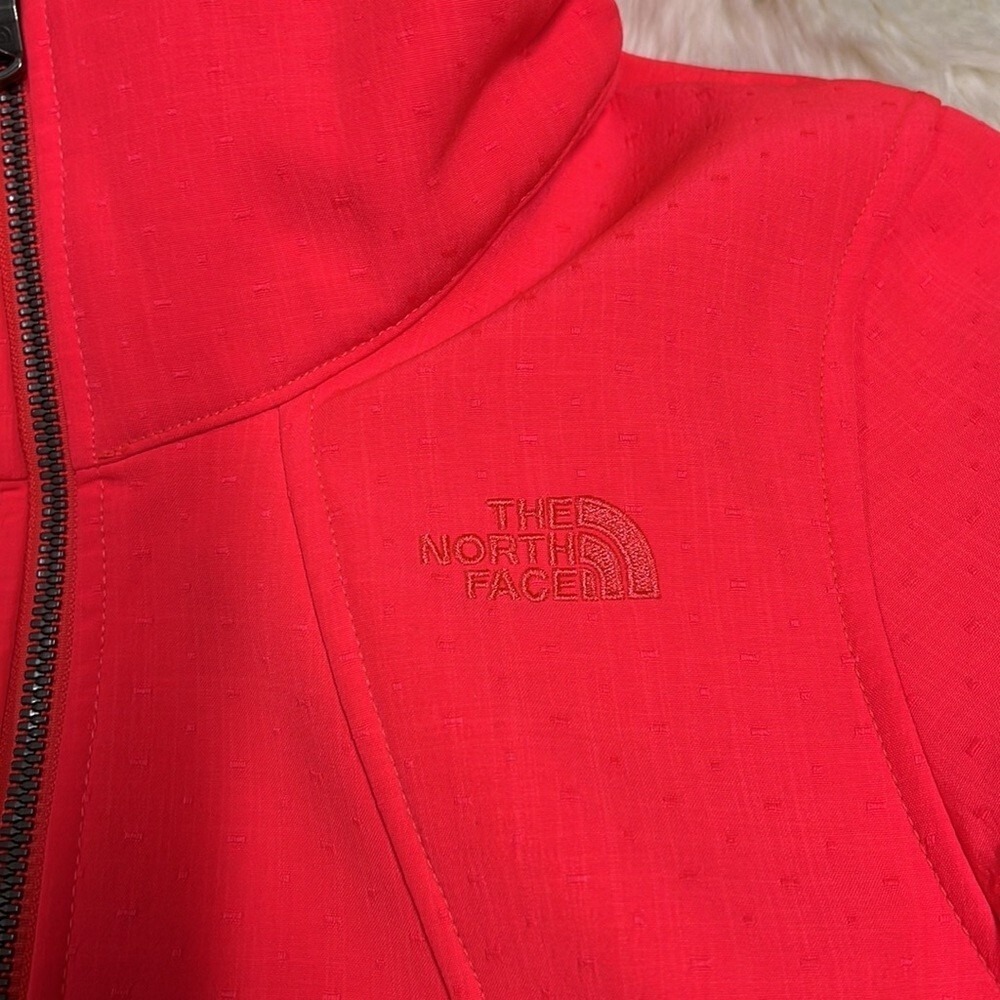 The North Face Womens Neon Pink Full Zip Funnel Neck Track Jacket Textured Logo‎ - Picture 2 of 4